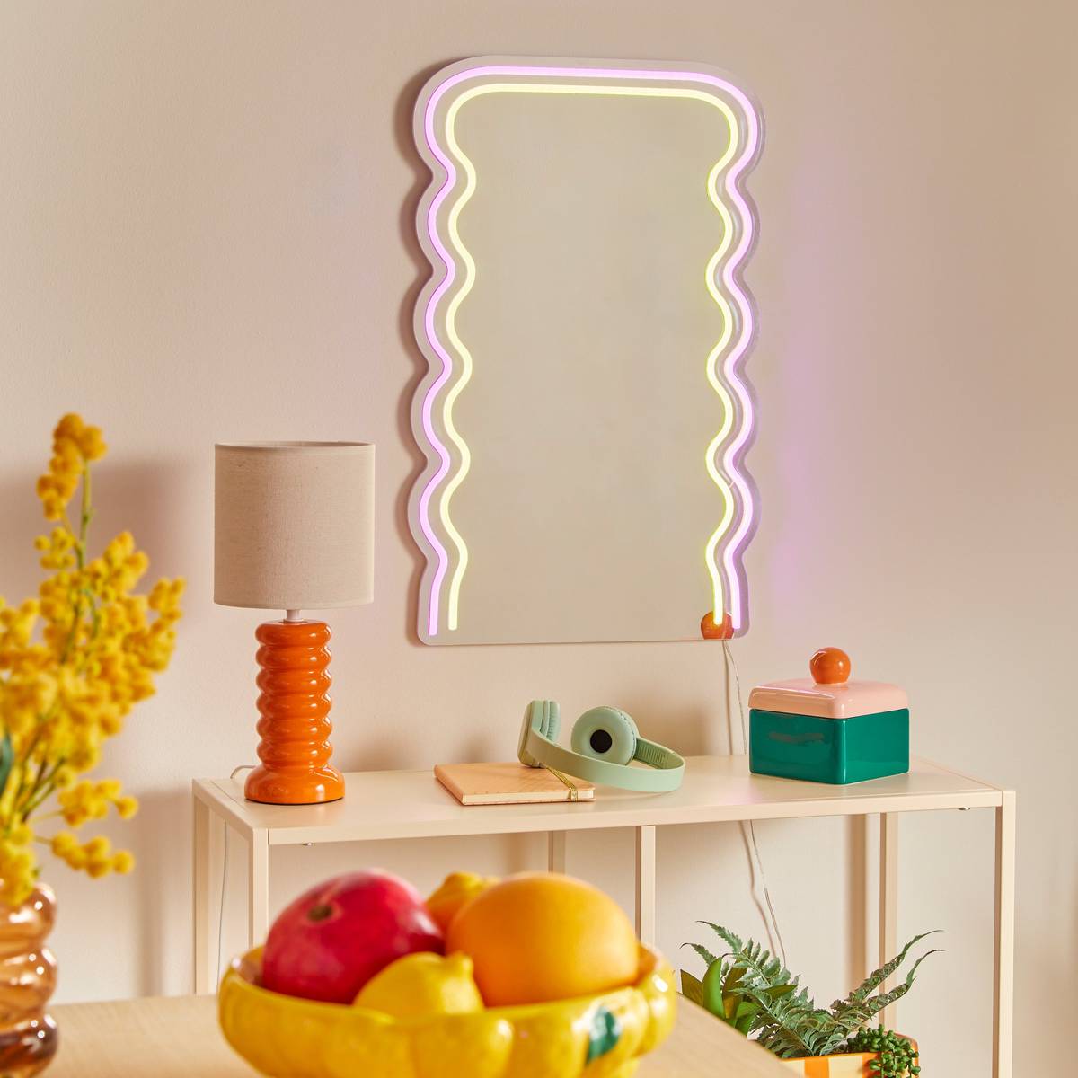 Espejo de neón LED “Wavy”