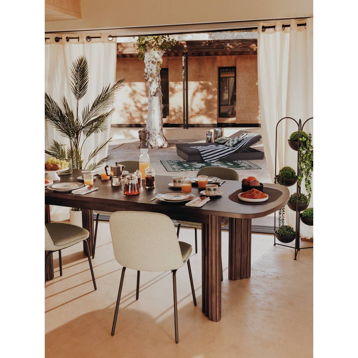 Mesa de comedor "Rikaya"