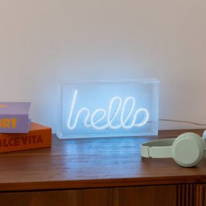 Neón LED para colocar “Hello”